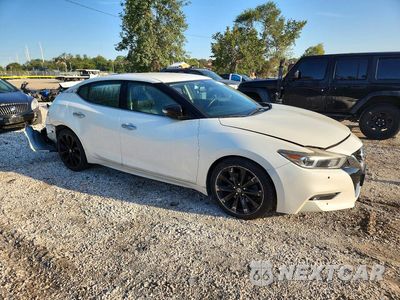 Czwarte zdjęcie samochodu z boku: 2017 NISSAN MAXIMA 3.5 SR VIN:1N4AA6AP2HC410735 - miniatura