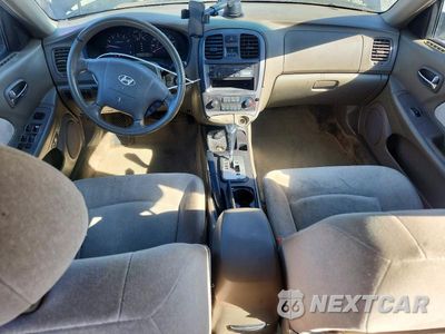 Zdjęcie 8 z 12 samochodu: 2005 HYUNDAI SONATA GL VIN:KMHWF25S05A191219 - miniatura
