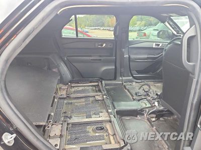 Zdjęcie 10 z 12 samochodu: 2022 FORD EXPLORER POLICE INTERCEPTOR VIN:1FM5K8AW2NNA02775 - miniatura