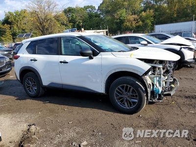 Czwarte zdjęcie samochodu z boku: 2022 NISSAN ROGUE S VIN:5N1BT3AA5NC705502 - miniatura
