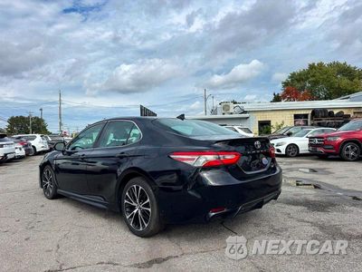 Trzecie zdjęcie samochodu z tyłu: 2019 TOYOTA CAMRY SE VIN:4T1B11HK5KU249970 - miniatura