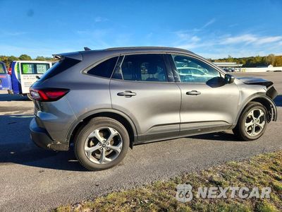Trzecie zdjęcie samochodu z tyłu: 2025 FORD ESCAPE ST LINE SELECT VIN:1FMCU9NA6SUA58547 - miniatura