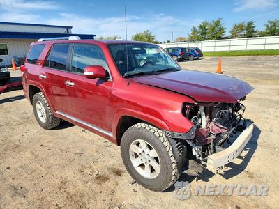 Czwarte zdjęcie samochodu z boku: 2011 TOYOTA 4RUNNER SR5 VIN:JTEBU5JR9B5070556 - miniatura