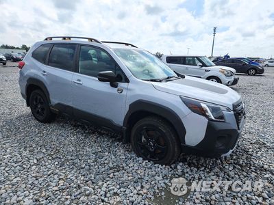 Czwarte zdjęcie samochodu z boku: 2022 SUBARU FORESTER WILDERNESS VIN:JF2SKAMC1NH436766 - miniatura