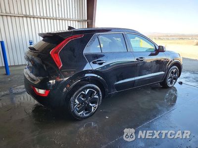 Trzecie zdjęcie samochodu z tyłu: 2023 KIA NIRO WIND VIN:KNDCR3L14P5045643 - miniatura