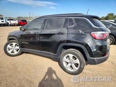 Drugie zdjęcie samochodu z przodu: 2019 JEEP COMPASS LATITUDE VIN:3C4NJDBBXKT631014 - miniatura