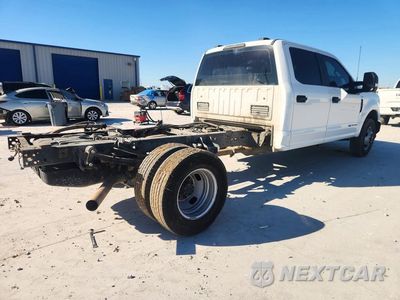 Trzecie zdjęcie samochodu z tyłu: 2022 FORD F350 SUPER DUTY VIN:1FD8W3GTXNED18667 - miniatura