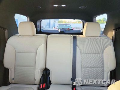 Zdjęcie 10 z 13 samochodu: 2023 CHEVROLET TRAVERSE LS VIN:1GNERFKW5PJ332883 - miniatura