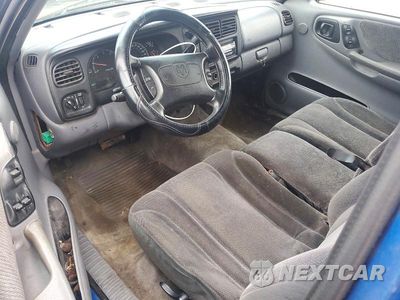 Zdjęcie 8 z 12 samochodu: 1999 DODGE DAKOTA VIN:1B7FL26Y7XS214847 - miniatura