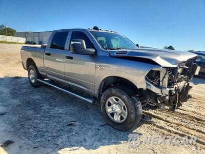 Czwarte zdjęcie samochodu z boku: 2023 RAM 2500 TRADESMAN VIN:3C6UR5CL0PG500392 - miniatura