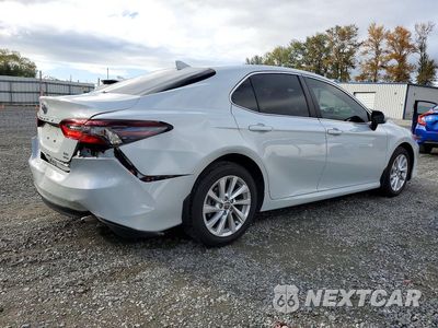 Trzecie zdjęcie samochodu z tyłu: 2023 TOYOTA CAMRY LE VIN:4T1C11BKXPU107201 - miniatura