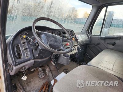 Zdjęcie 8 z 13 samochodu: 2013 FREIGHTLINER M2 106 HEAVY DUTY VIN:1FVHC3BS2DDBW2776 - miniatura