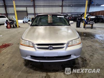 Piąte zdjęcie samochodu w środku: 1998 HONDA ACCORD EX VIN:1HGCG165XWA077044 - miniatura
