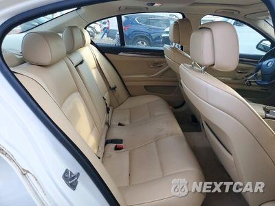 Zdjęcie 10 z 12 samochodu: 2012 BMW 528 XI VIN:WBAXH5C55CDW10305 - miniatura