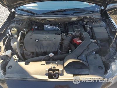 Zdjęcie 11 z 12 samochodu: 2014 MITSUBISHI LANCER SE VIN:JA32V2FW4EU003953 - miniatura