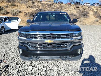 Piąte zdjęcie samochodu w środku: 2017 CHEVROLET SILVERADO K1500 LT VIN:1GCVKREC6HZ328487 - miniatura