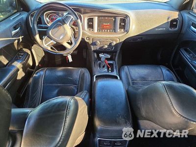 Zdjęcie 8 z 12 samochodu: 2016 DODGE CHARGER SXT VIN:2C3CDXHG4GH357137 - miniatura