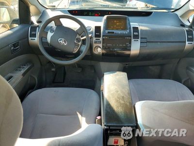 Zdjęcie 8 z 12 samochodu: 2006 TOYOTA PRIUS BASE VIN:JTDKB20U463188269 - miniatura