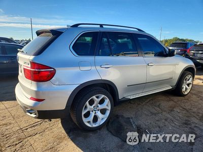 Trzecie zdjęcie samochodu z tyłu: 2013 BMW X5 XDRIVE35I VIN:5UXZV4C57D0B17119 - miniatura