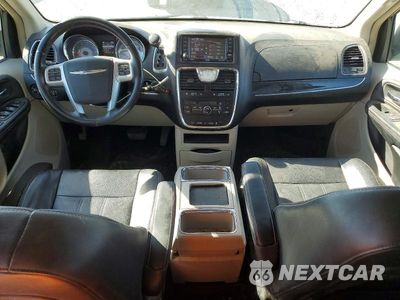 Zdjęcie 8 z 14 samochodu: 2013 CHRYSLER TOWN & COUNTRY TOURING VIN:2C4RC1BGXDR674747 - miniatura