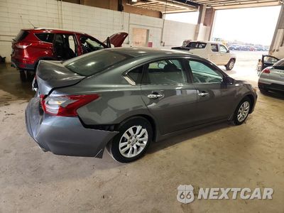 Trzecie zdjęcie samochodu z tyłu: 2018 NISSAN ALTIMA 2.5 S VIN:1N4AL3AP7JC245702 - miniatura