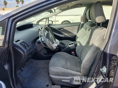 Zdjęcie 7 z 12 samochodu: 2014 TOYOTA PRIUS THREE VIN:JTDKN3DU3E1776195 - miniatura