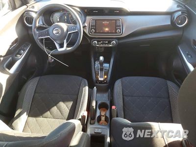 Zdjęcie 8 z 13 samochodu: 2019 NISSAN KICKS SV VIN:3N1CP5CU7KL535646 - miniatura
