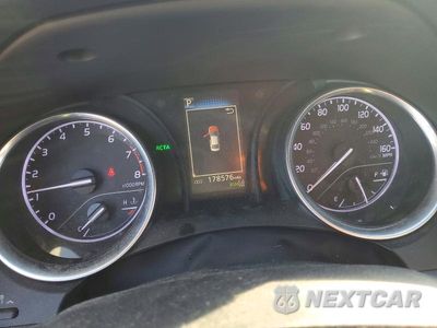 Zdjęcie 9 z 12 samochodu: 2018 TOYOTA CAMRY SE VIN:4T1B11HK8JU075536 - miniatura