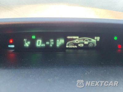 Zdjęcie 9 z 12 samochodu: 2014 TOYOTA PRIUS TWO VIN:JTDKN3DU4E1776917 - miniatura