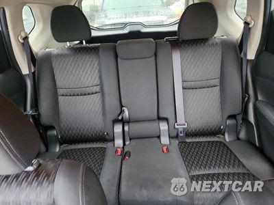 Zdjęcie 10 z 13 samochodu: 2019 NISSAN ROGUE SV VIN:KNMAT2MV0KP548975 - miniatura