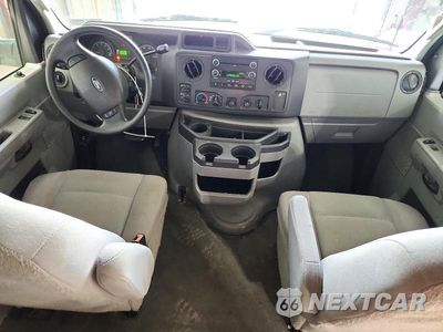 Zdjęcie 8 z 13 samochodu: 2011 FORD ECONOLINE E350 SUPER DUTY WAGON VIN:1FDNE3BL6BDA52465 - miniatura