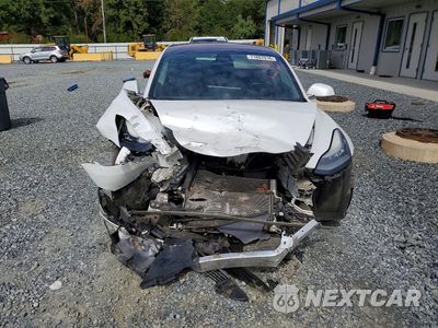 Piąte zdjęcie samochodu w środku: 2018 TESLA MODEL 3 VIN:5YJ3E1EA1JF161692 - miniatura
