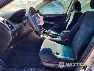 Zdjęcie 7 z 12 samochodu: 2005 HONDA ACCORD EX VIN:1HGCM56775A023152 - miniatura