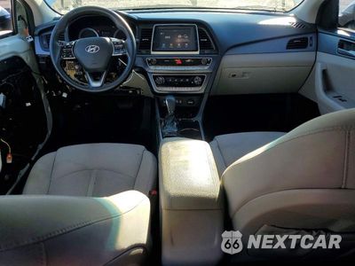 Zdjęcie 8 z 13 samochodu: 2018 HYUNDAI SONATA SE VIN:5NPE24AF5JH617912 - miniatura