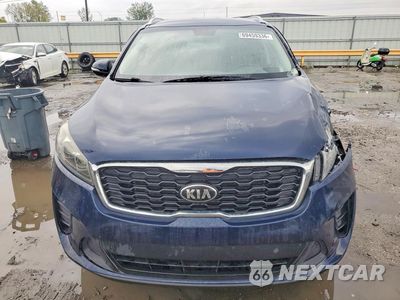 Piąte zdjęcie samochodu w środku: 2019 KIA SORENTO LX VIN:5XYPG4A30KG439223 - miniatura