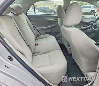 Zdjęcie 10 z 12 samochodu: 2009 TOYOTA COROLLA LE VIN:2T1BU40E99C127901 - miniatura
