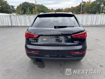 Piąte zdjęcie samochodu w środku: 2017 AUDI Q3 PREMIUM VIN:WA1ECCFS2HR013714 - miniatura