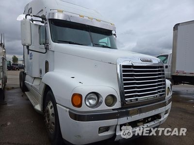 Czwarte zdjęcie samochodu z boku: 1998 FREIGHTLINER CC CONVENTIONAL SEMI TRUCK VIN:1FUYSSZB4WL918539 - miniatura
