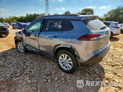 Drugie zdjęcie samochodu z przodu: 2026 TOYOTA COROLLA CROSS LE VIN:7MUCAAAG7TV158368 - miniatura