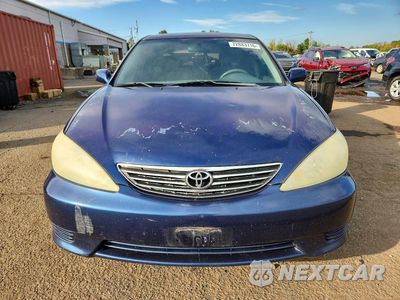 Piąte zdjęcie samochodu w środku: 2005 TOYOTA CAMRY LE VIN:4T1BE32K35U059596 - miniatura
