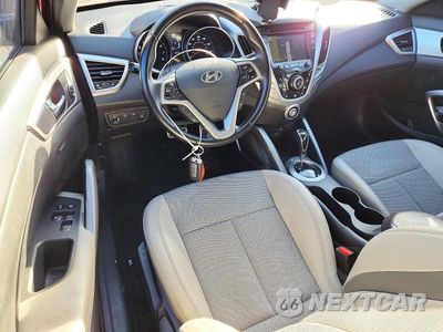 Zdjęcie 8 z 12 samochodu: 2013 HYUNDAI VELOSTER BASE VIN:KMHTC6ADXDU166125 - miniatura