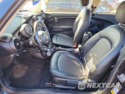Zdjęcie 7 z 12 samochodu: 2018 MINI COOPER VIN:WMWXP5C53J2G62305 - miniatura