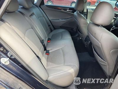 Zdjęcie 10 z 12 samochodu: 2014 HYUNDAI SONATA LIMITED VIN:5NPEC4AC9EH916733 - miniatura