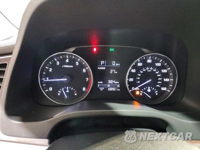 Zdjęcie 9 z 12 samochodu: 2017 HYUNDAI ELANTRA SE VIN:5NPD84LF0HH107601 - miniatura
