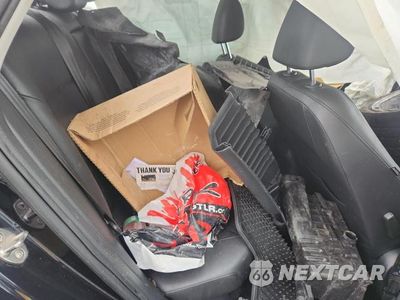 Zdjęcie 10 z 13 samochodu: 2018 VOLKSWAGEN PASSAT S VIN:1VWAA7A39JC039458 - miniatura