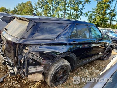 Trzecie zdjęcie samochodu z tyłu: 2020 FORD EXPLORER POLICE INTERCEPTOR VIN:1FM5K8AB1LGC93140 - miniatura