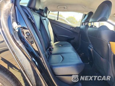 Zdjęcie 10 z 12 samochodu: 2017 TOYOTA PRIUS FOUR TOURING VIN:JTDKARFU1H3530377 - miniatura