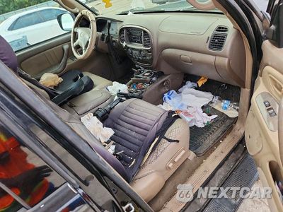 Zdjęcie 8 z 13 samochodu: 2002 TOYOTA SEQUOIA LIMITED VIN:5TDZT38A72S134100 - miniatura