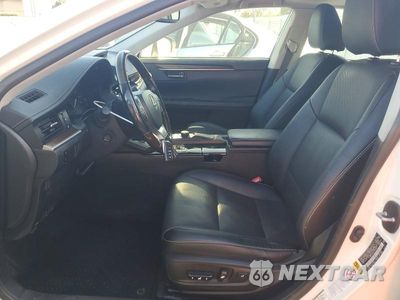 Zdjęcie 7 z 12 samochodu: 2015 LEXUS ES 350 VIN:JTHBK1GG3F2183823 - miniatura