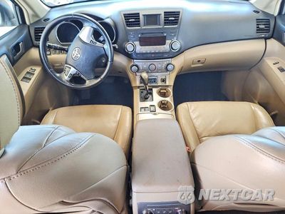 Zdjęcie 8 z 12 samochodu: 2012 TOYOTA HIGHLANDER SE VIN:5TDBK3EH0CS126640 - miniatura